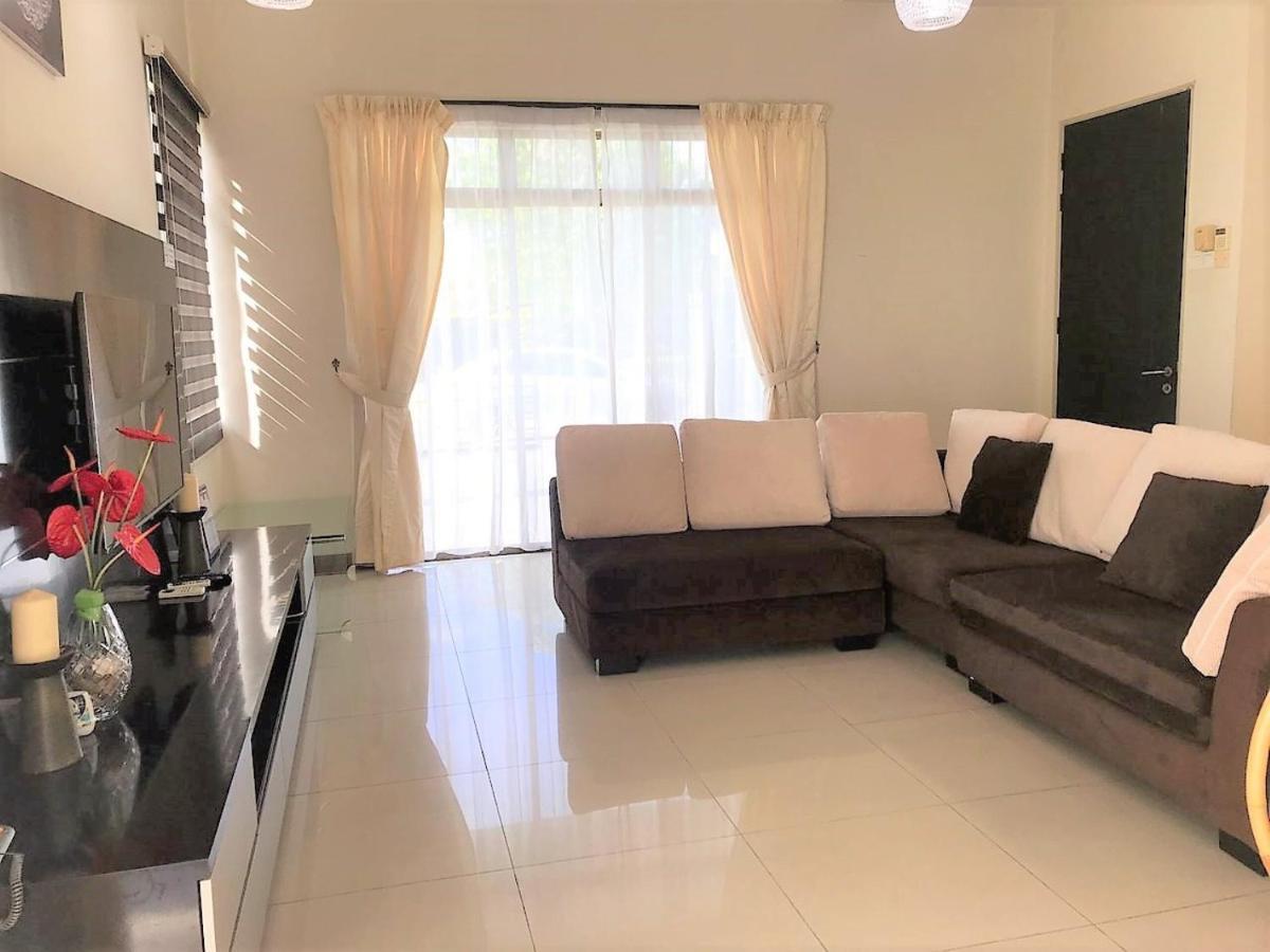 Oyo 90476 Casa Azlinda Muslim I 2* Johor Bahru