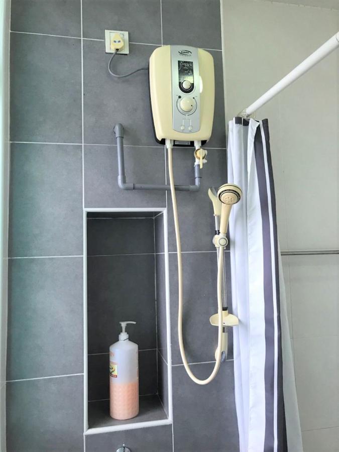 Oyo 90476 Casa Azlinda Muslim I Hotel Johor Bahru